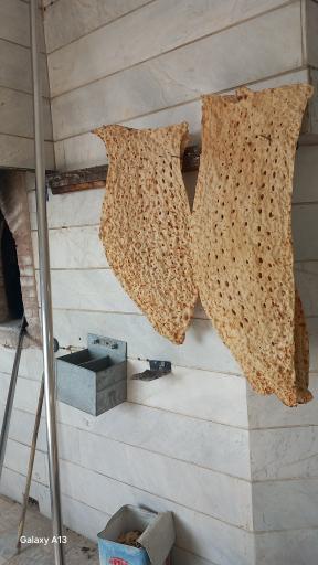 عکس نانوایی سنگک سنتی شقایق