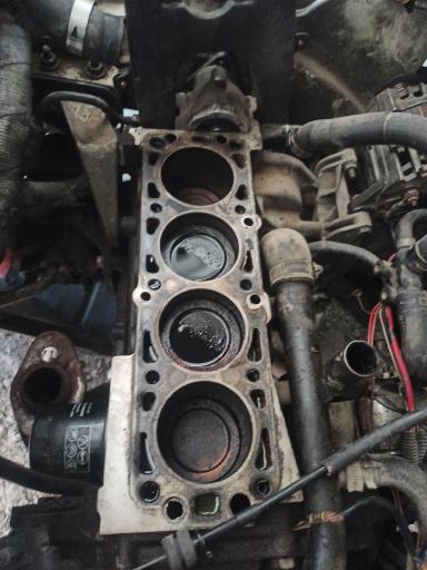 عکس مکانیکی خودرو آریا