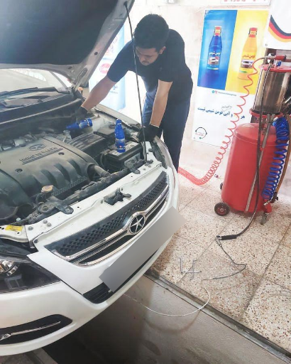 عکس تعویض روغنی مجید