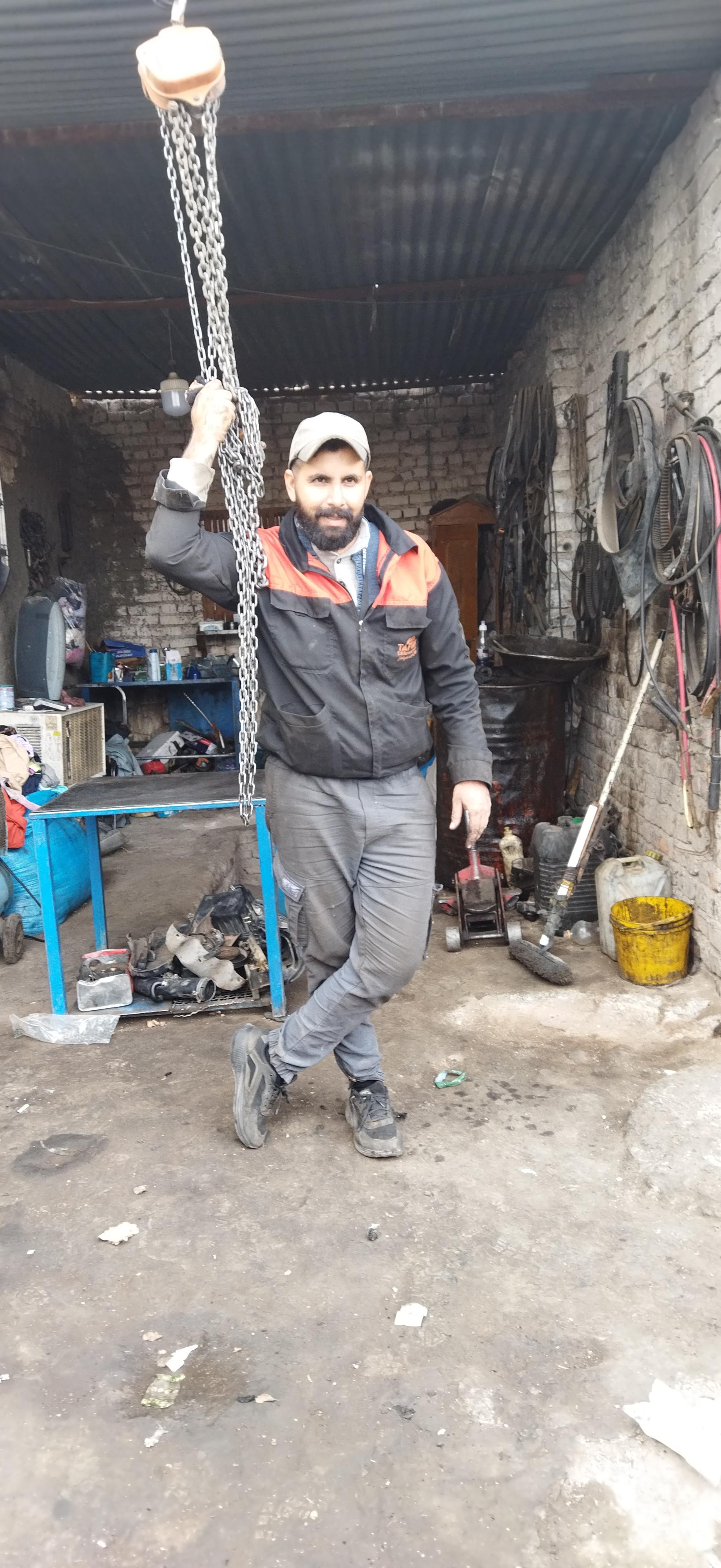 عکس جلوبندی و گیربکس وحید براهویی