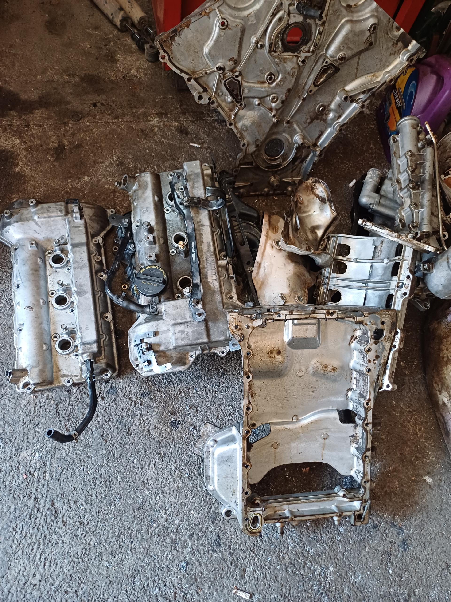 عکس موتورشویی و قطعه شویی امیر