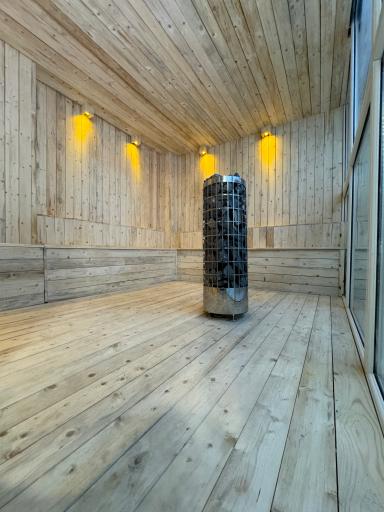 عکس باشگاه بانوان برلیان