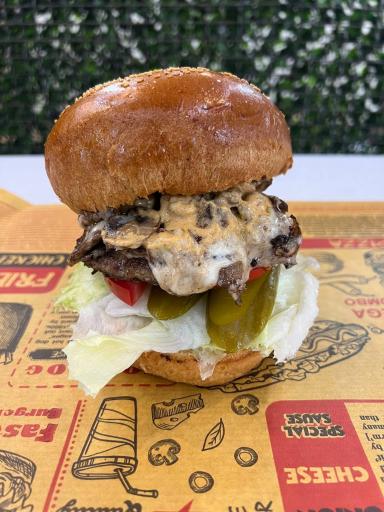 عکس فست فود پسرخوب