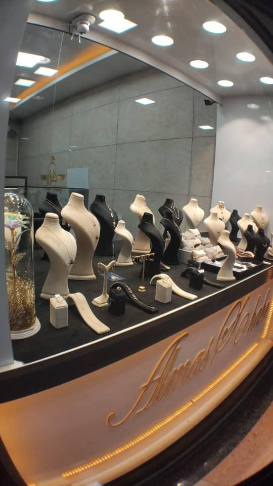 عکس اهورا گالری گلد