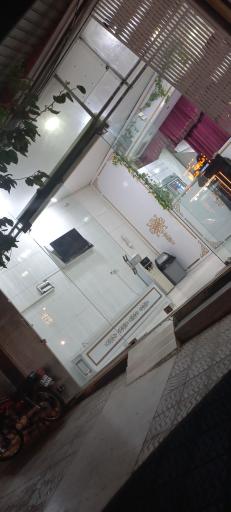 عکس تهیه غذای یاس