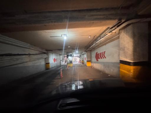 عکس پارکینگ سبلان