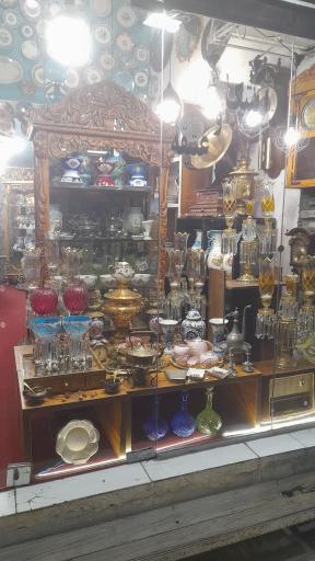 عکس عتیقه فروشی آنتیک خانه