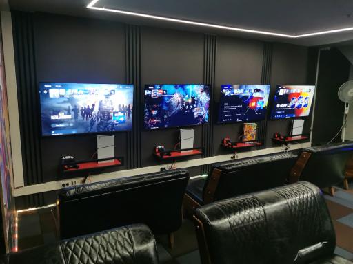 عکس گیم سنتر توکیو