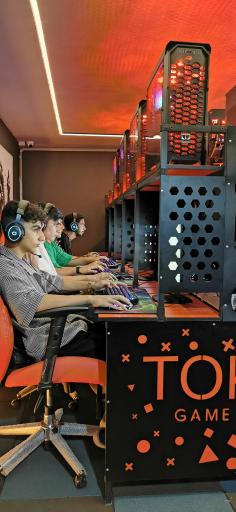 عکس گیم سنتر توکیو