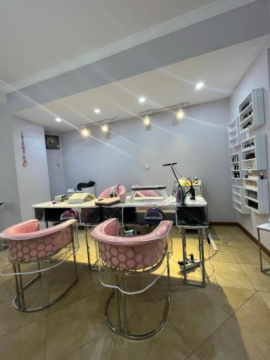 عکس سالن زیبایی مریم هلالات