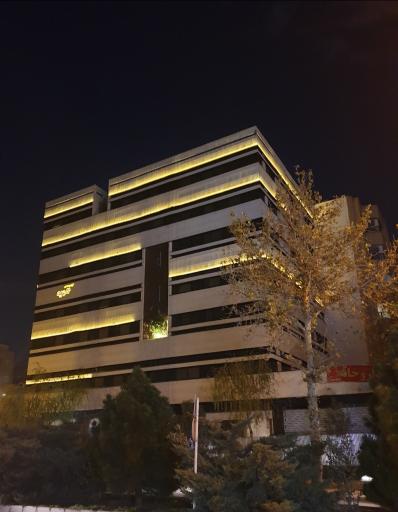 عکس مجتمع تجاری اداری الهیه