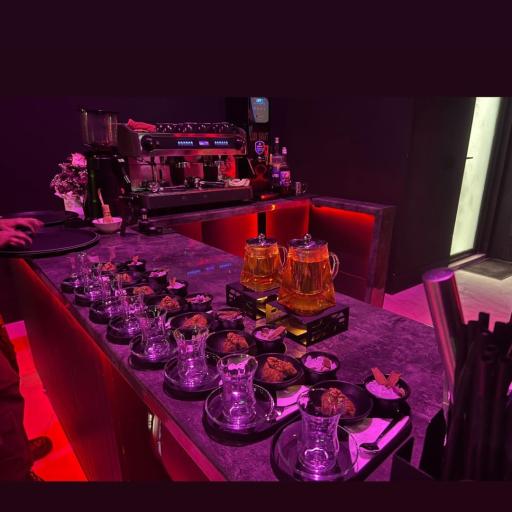 عکس کافه ای ام