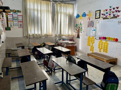 عکس آمادگی و دبستان غیردولتی پسرانه پویا