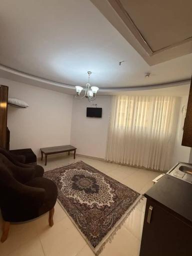 عکس هتل گیتی (قاضی سابق)