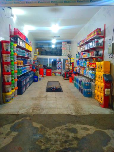 عکس تعویض روغن و اتو سرویس کاظمی