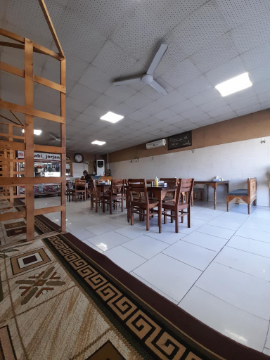 عکس کباب سرای سنتی جرجان