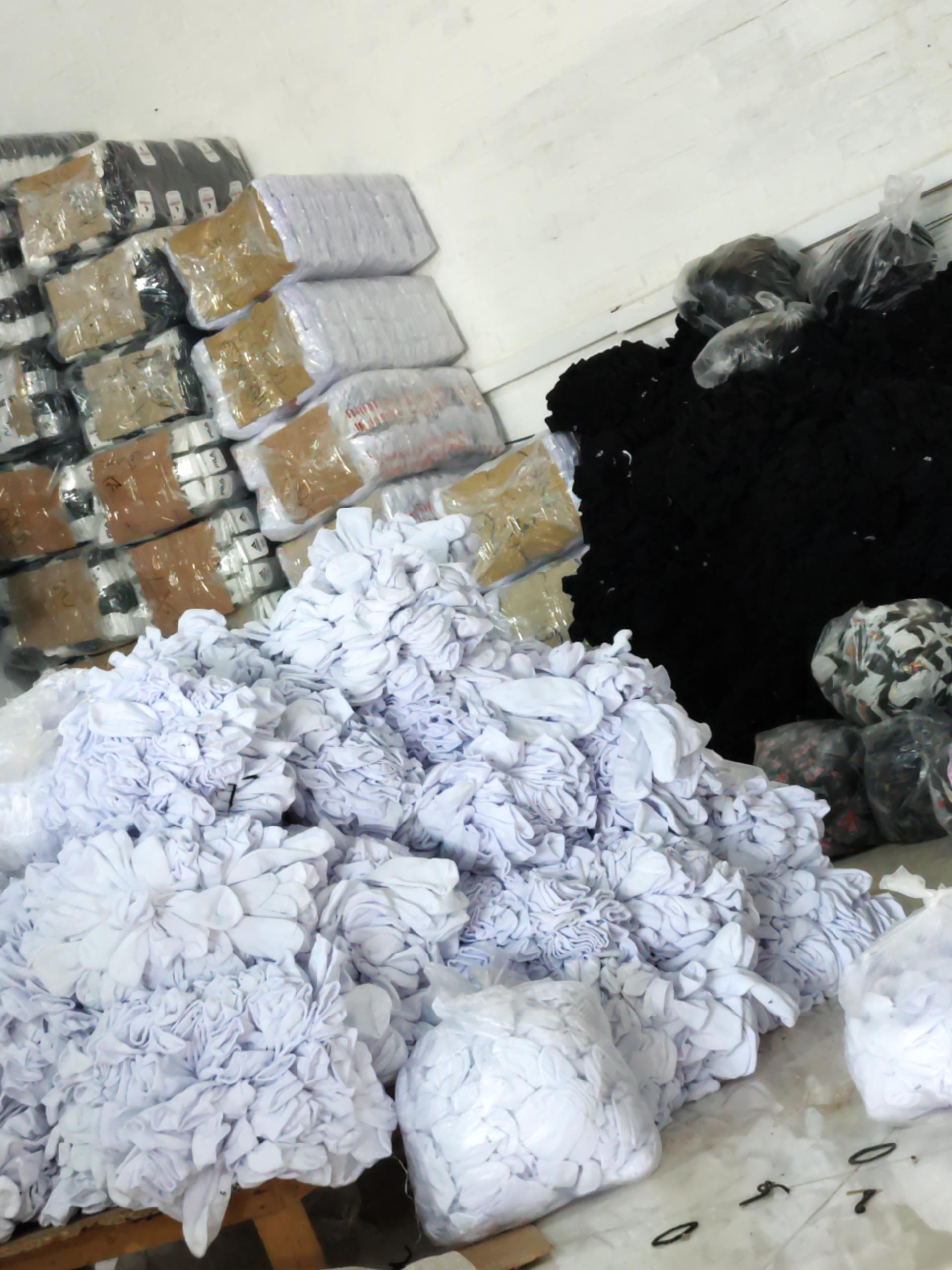 عکس تولیدی جوراب جوادی