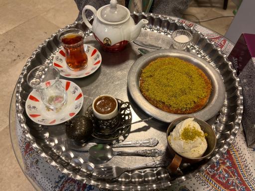 عکس کافه لاله زار