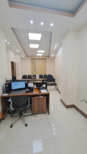 عکس دکتر مسعود رحمانیان فوق تخصص غدد