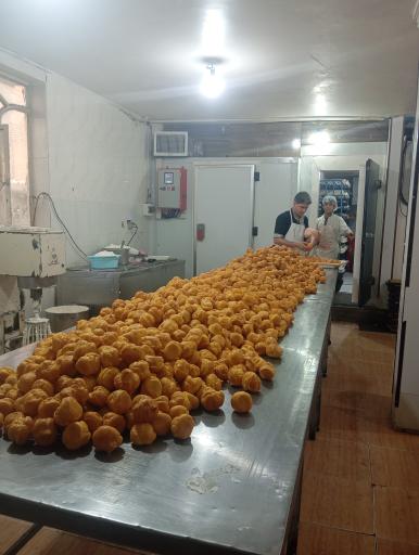 عکس شیرینی فروشی امیر