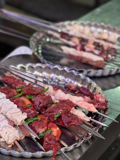 عکس عمارت مجلل شبهای تهران