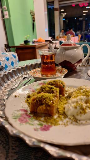 عکس کافه لاله زار