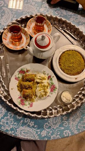 عکس کافه لاله زار