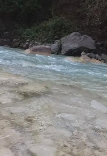 عکس منطقه گردشگری سفید آب