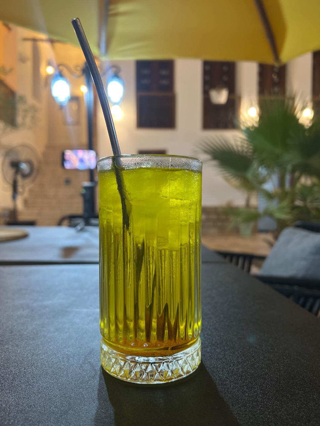 عکس عمارت گلشن