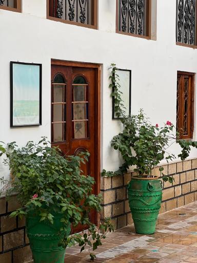 عکس عمارت گلشن