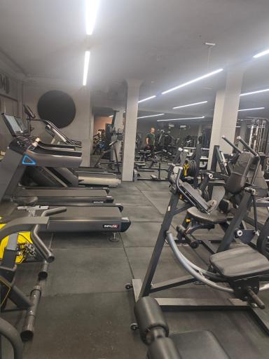 عکس باشگاه بدنسازی قویدل 