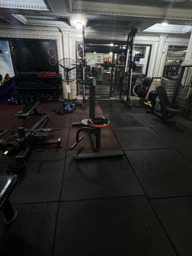 عکس باشگاه ورزشی روشان شعبه ۲ (بانوان)