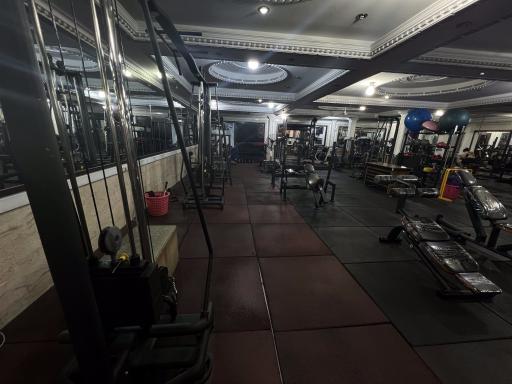 عکس باشگاه بدنسازی و کراسفیت بانوان روشان