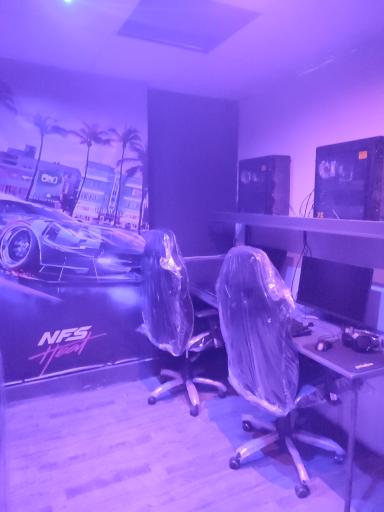 عکس مرکز بازی های رایانه ای بلک