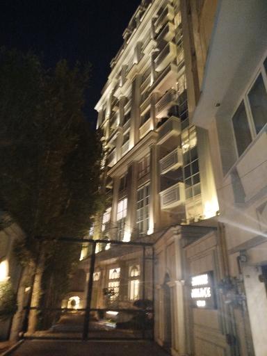 عکس برج دیوان پلاس