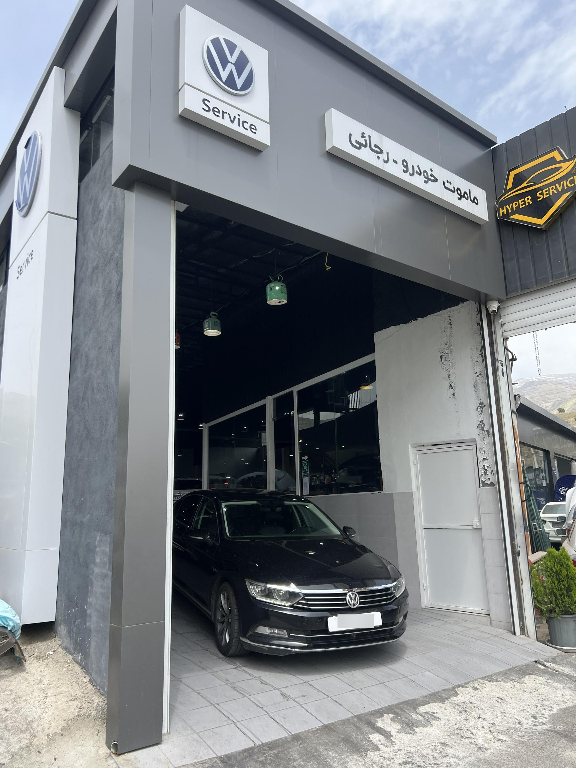 عکس تعميرگاه ماموت خودرو رجائي کد 2111