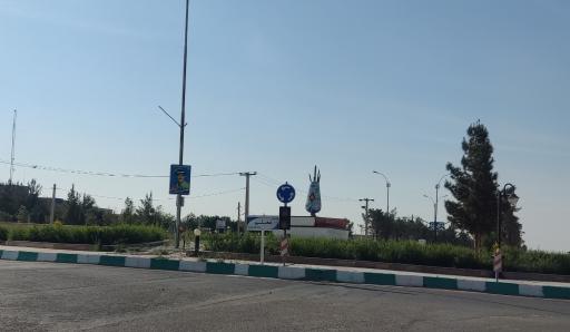 عکس میدان معلم