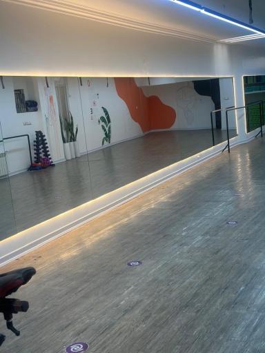 عکس باشگاه ورزشی دم