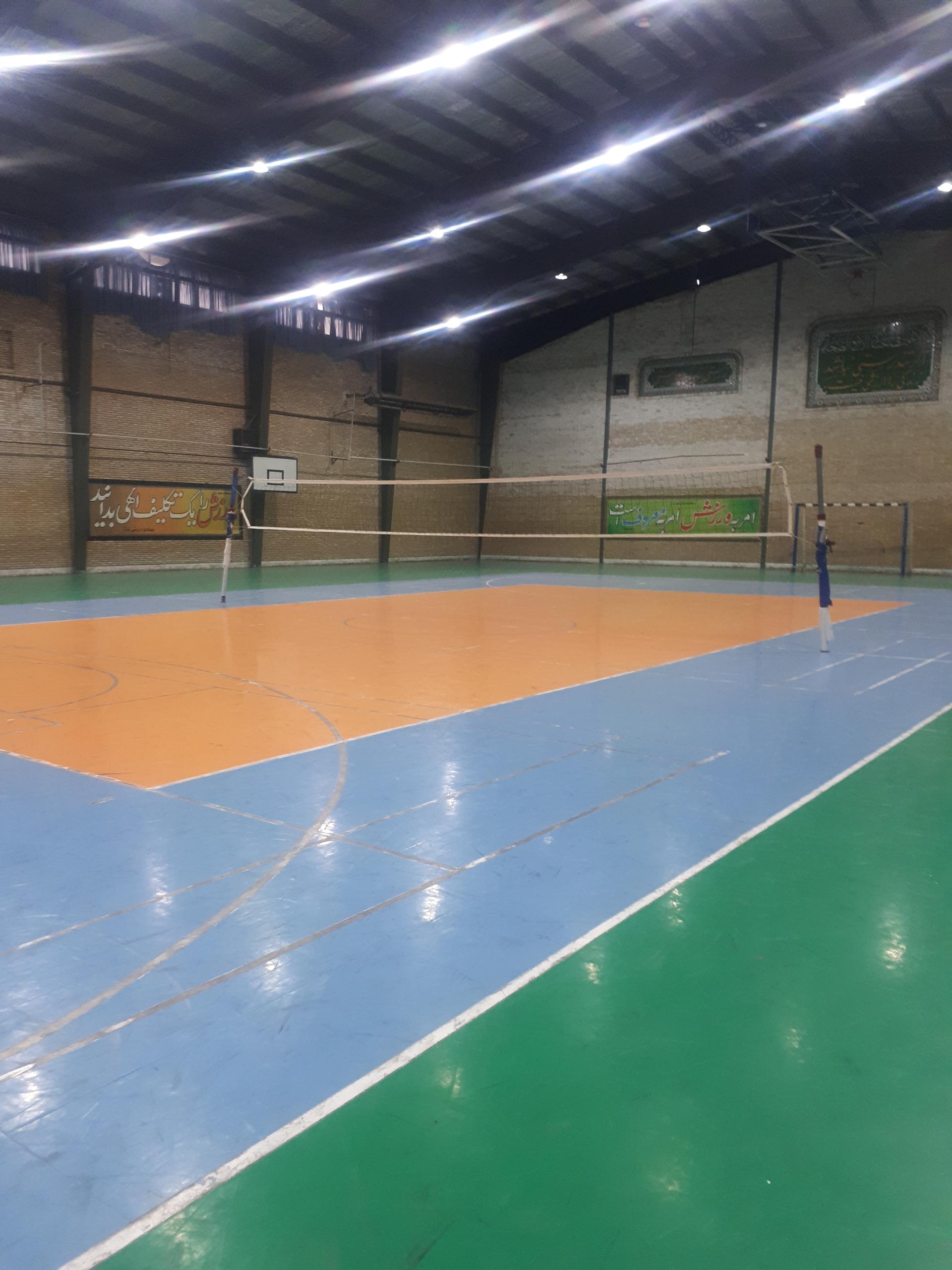 عکس سالن ورزشی کوثر