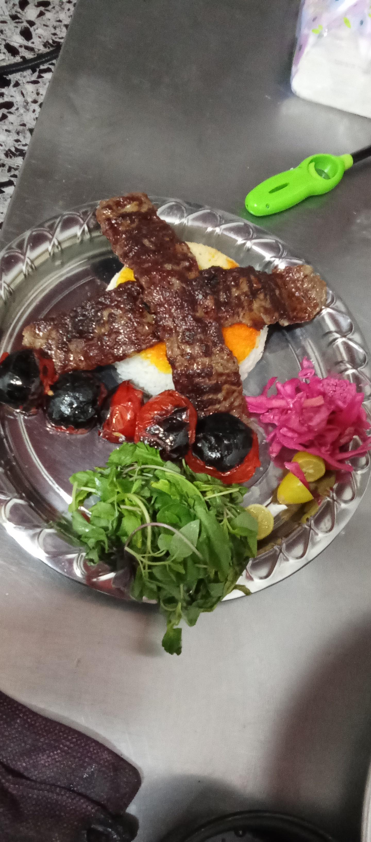 عکس رستوران سنتی عمو ایرج