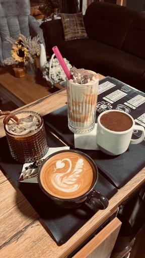 عکس کافه رایکا