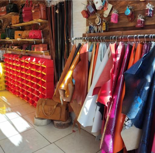 عکس فروشگاه تولید کیف چرم و یراق بیگ چرم 