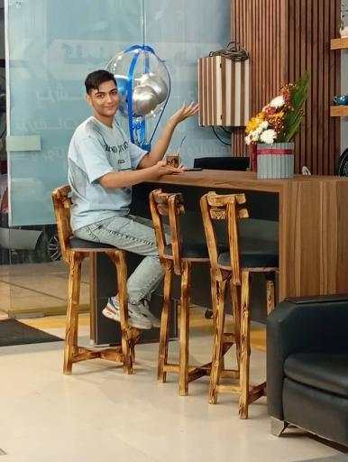 عکس پوست ومو پرهام درمانگاه پرهام