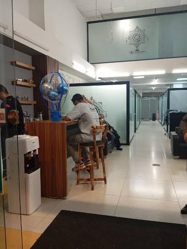 عکس پوست ومو پرهام درمانگاه پرهام