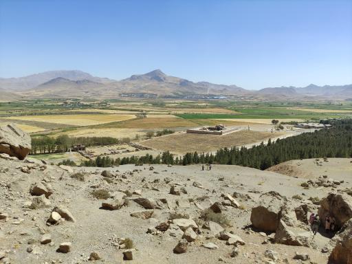 عکس کاخ ناتمام ساسانی (کاخ بیستون)