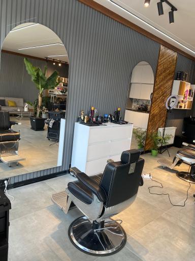 عکس آرایشگاه مردانه نیکان