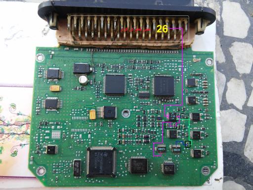 عکس تعمیرگاه و تنظیم موتور کریمی