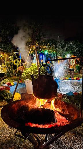 کافه و خونه باغ سینا