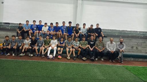 عکس سالن چمن مصنوعی کاپیتان