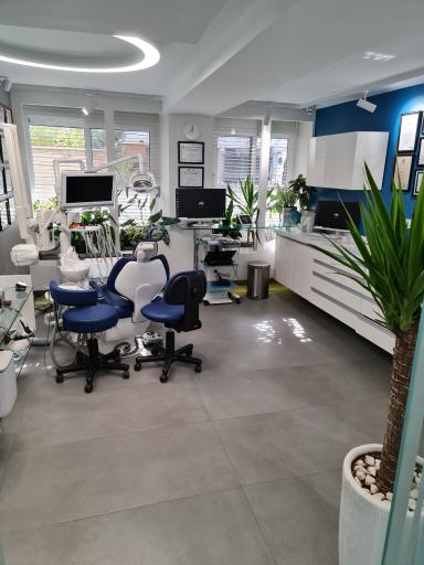 عکس دندانپزشکی دکتر نوروز علی (کلینیک فرسیا)